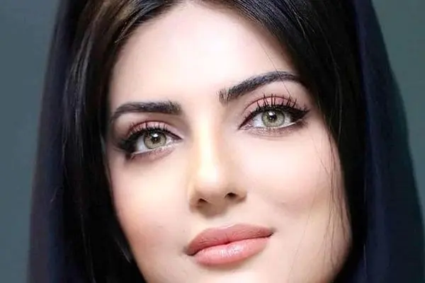 راز تلخ زندگی خرم سلطان ایران از کودکی تا حالا / بدون پدر بزرگ شدم !