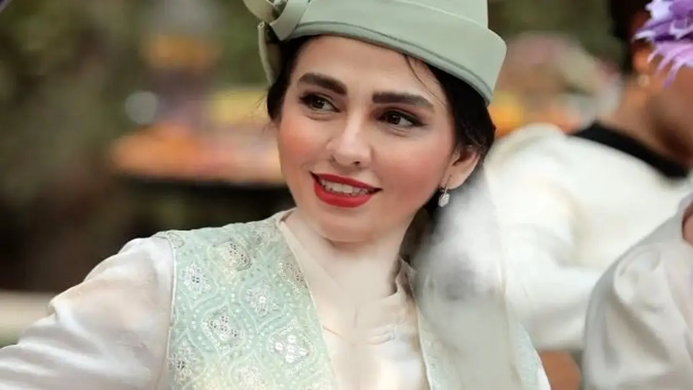 چای پارتی ایرانی‌های مقیم لندن با حضور مهراوه شریفی‌نیا و سیاوش خیرابی!