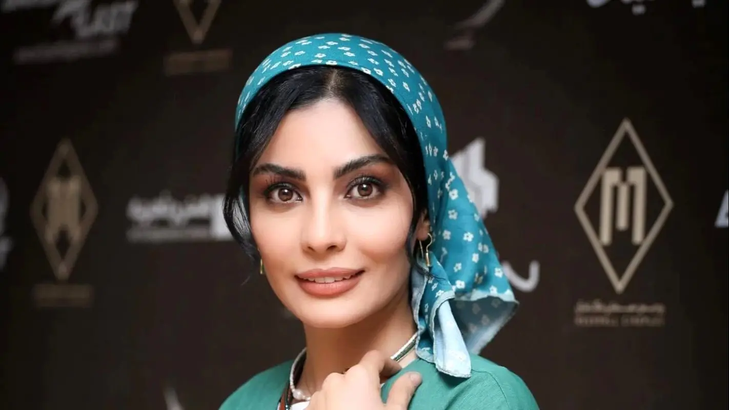 روایتی تکان‌دهنده از  زندگی فقیرانه صحرا اسدالهی/ از زندگی روستا تا نیاوران تهران !