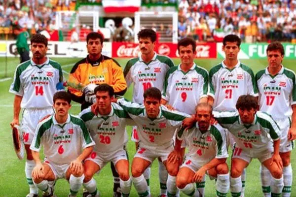 شخصیت و کلاس بالای بازیکنان نسل 98 / آقای خداداد عزیزی، آبروی آنها را هم می بری!