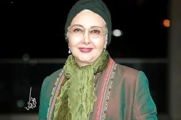 تصویری جذاب از کتایون ریاحی در دوران کودکی؛ مهمانی دوستانه در دهه ۱۳۴۰