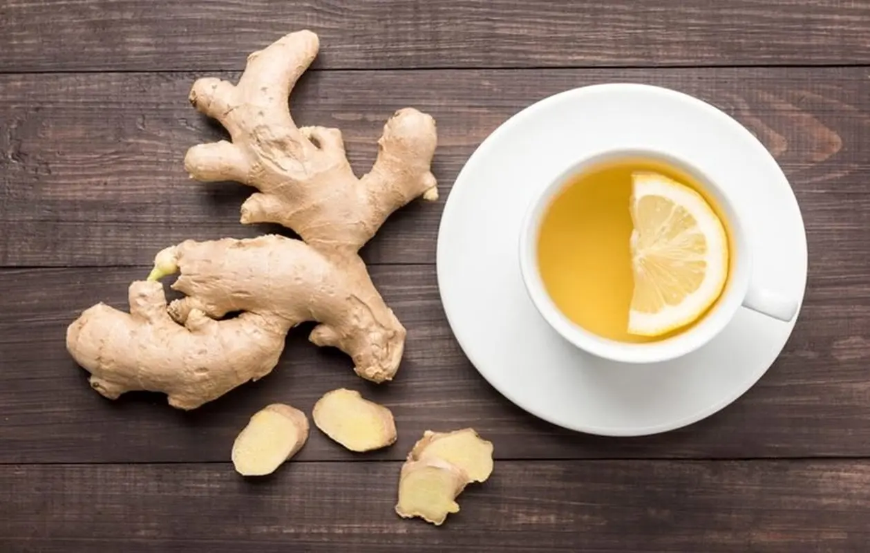 فواید شگفت انگیز خوردن آب زنجبیل ناشتا