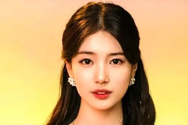 استایل مشکی و دندان خرگوشی؛ راز جذابیت بازیگر محبوب کره‌ای چیست؟