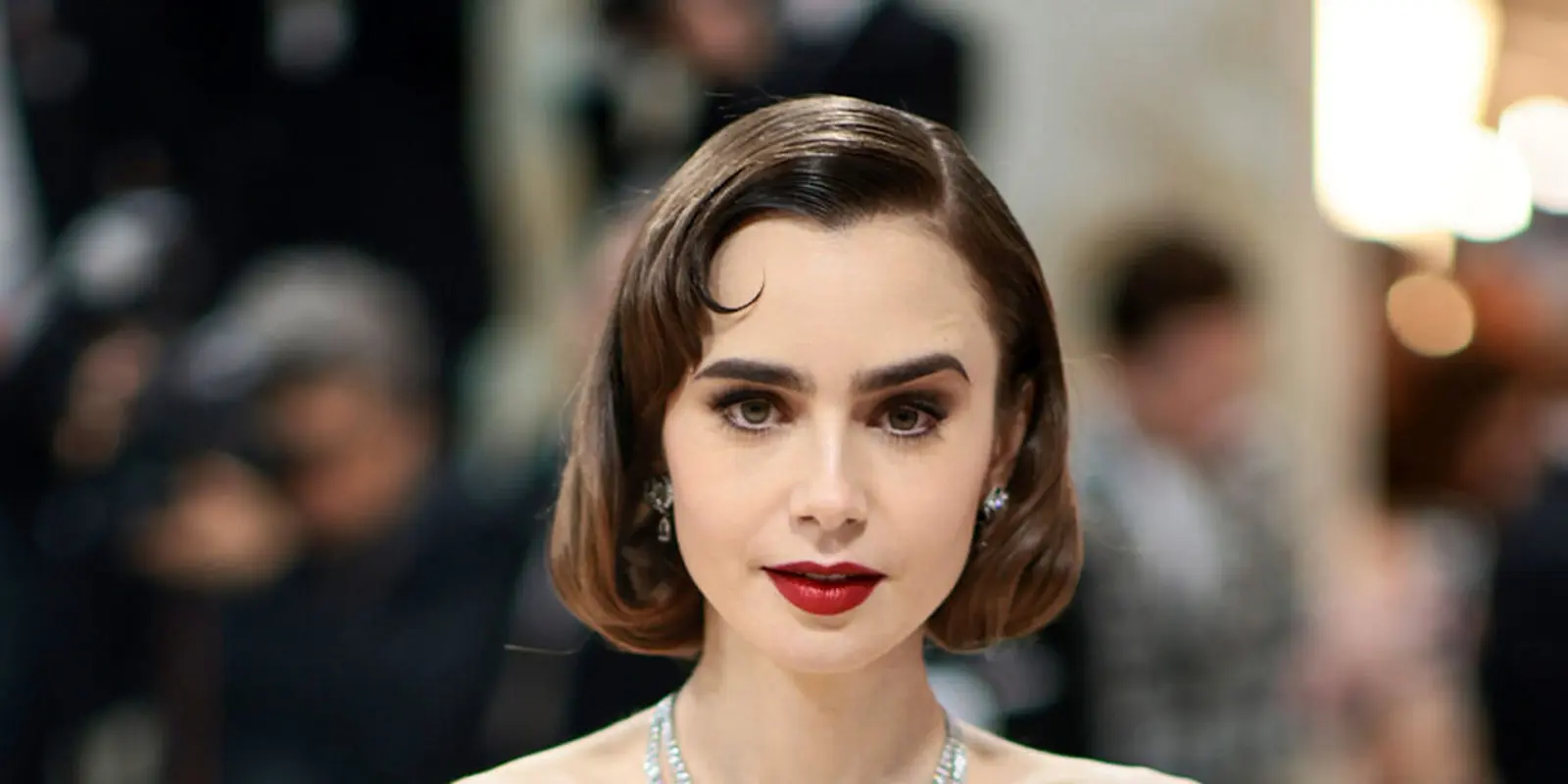 استایل جدید «امیلی در پاریس» را ببینید