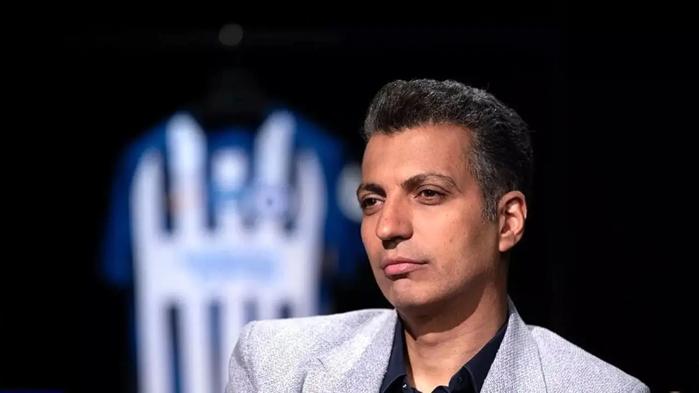 عیادت عادل فردوسی‌پور از کودکان آسیب‌دیده در جنگ