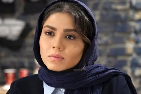 چهره محبوب سریال آوای باران؛ بیوگرافی آزاده زارعی + تصاویر خصوصی