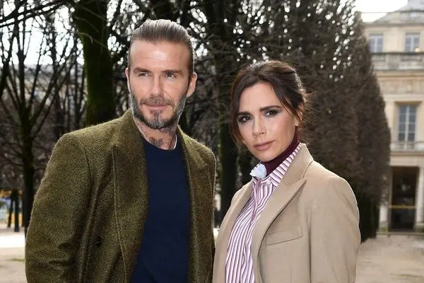 دیوید و ویکتوریا پسرشان را آنفالو کردند!