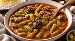 طرز تهیه خورش بامیه مجلسی؛ دستور اصیل، لعاب‌دار