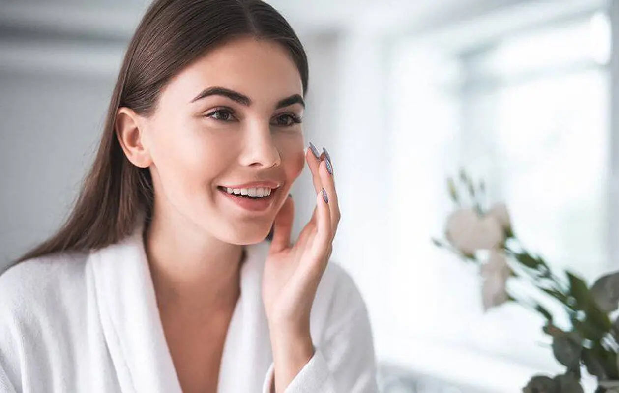 چگونه پوستی صاف و زیبا داشته باشیم؟