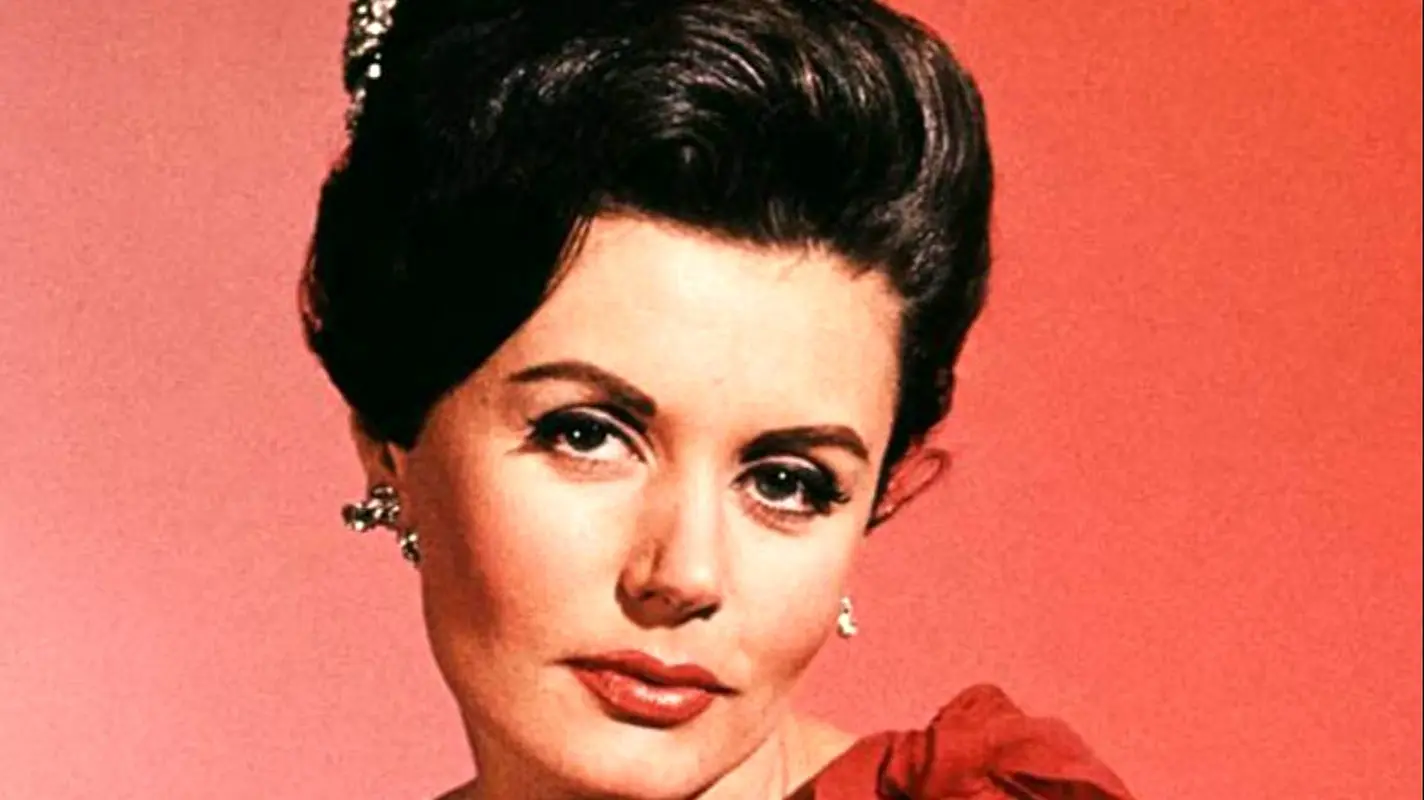 چه کسی باندگرل بعدی است؟!