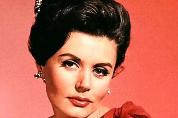 چه کسی باندگرل بعدی است؟!