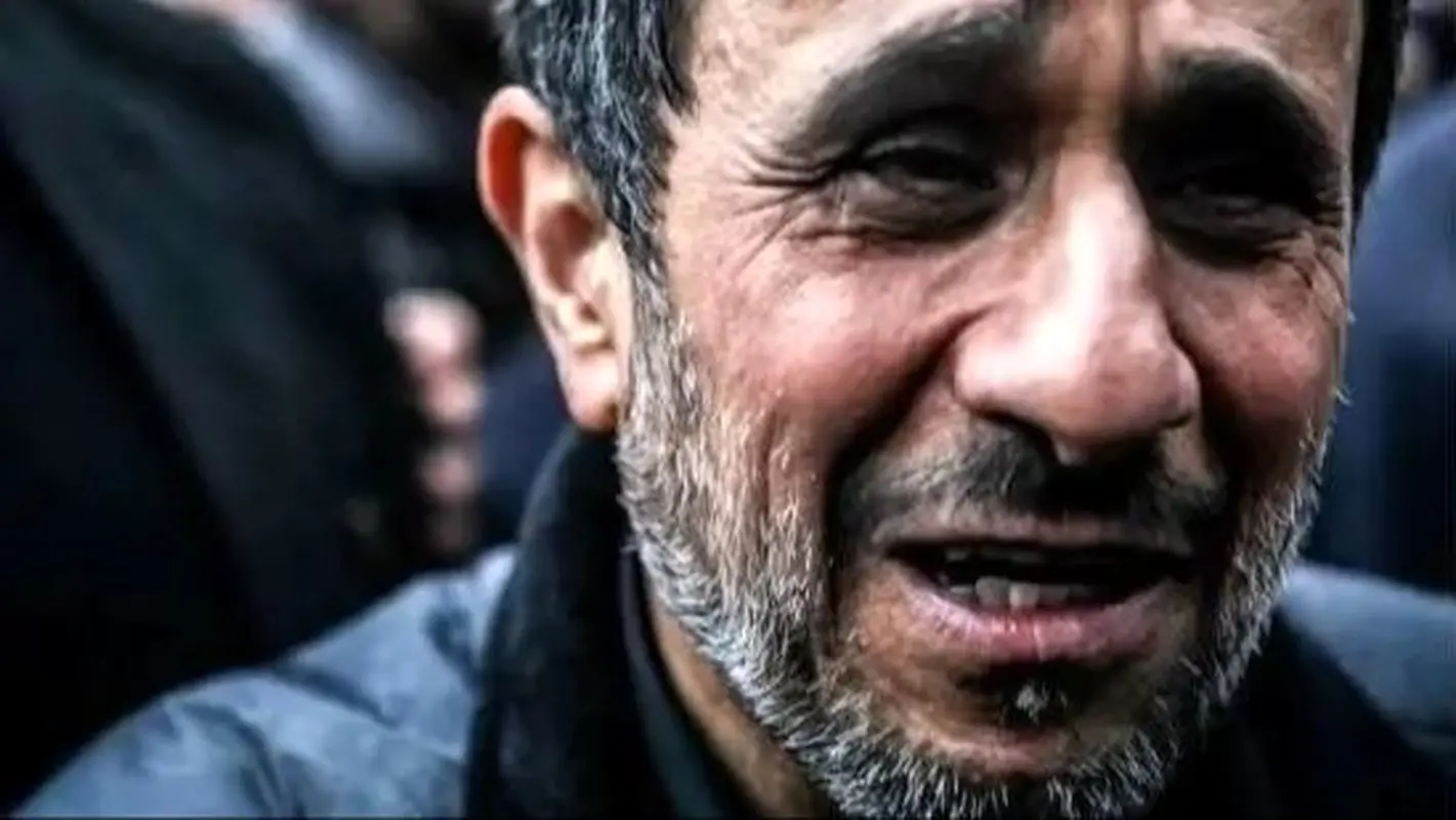 تصاویر مراسم تشییع خواهر محمود احمدی‌نژاد؛ از چهره‌های آشنا تا تغییر ظاهر رئیس‌جمهور پیشین