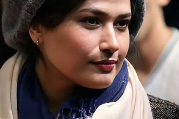 عکس زیرخاکی از لادن مستوفی / خانم بازیگر چی بود و چی شد ! 