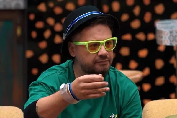 عمرا اگر باورکنید علی صادقی مادر بهاره رهنما شد !! + فیلمی که دنیا را شوکه کرد