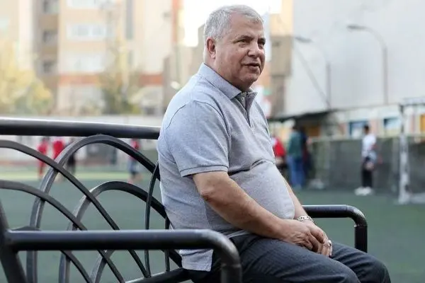 پس گردنی علی پروین باعث شد فوتبالیست معروف مواد را کنار بگذارد!