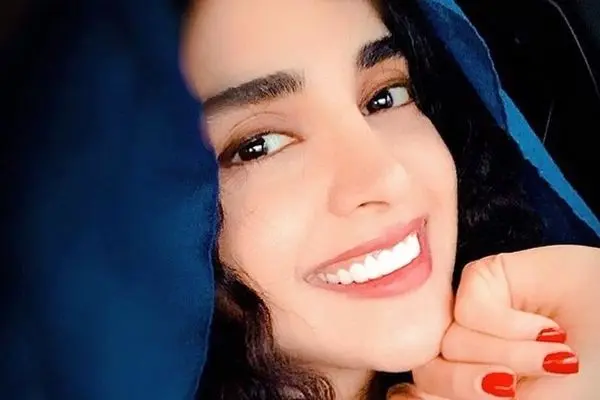 عینک آفتابی گل گلی الهه حصاری؛ جذابتر از همیشه