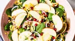 طرز تهیه سالاد سیب خوشمزه و متفاوت!