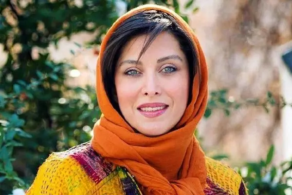 عکس شوکه کننده از دختر مهتاب کرامتی / چشم رنگی مثل مادر بازیگرش !