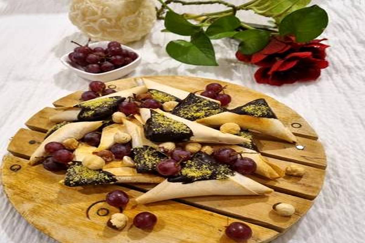 ترفند تهیه سمبوسه شکلاتی؛ یک دسر شیک برای مهمانی ها