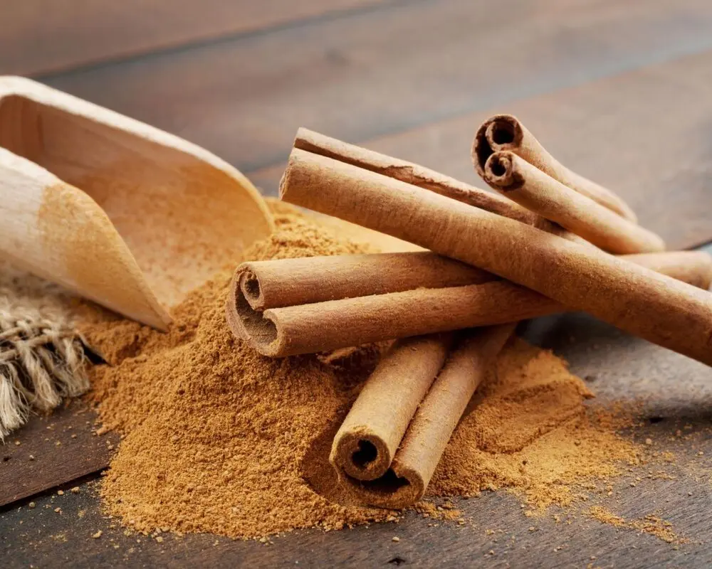 مصرف زیاد دارچین ممکن است با برخی داروها تداخل ایجاد کند