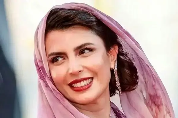 گفتگوی جذاب مصطفی زمانی درباره زیبایی خاص لیلا حاتمی