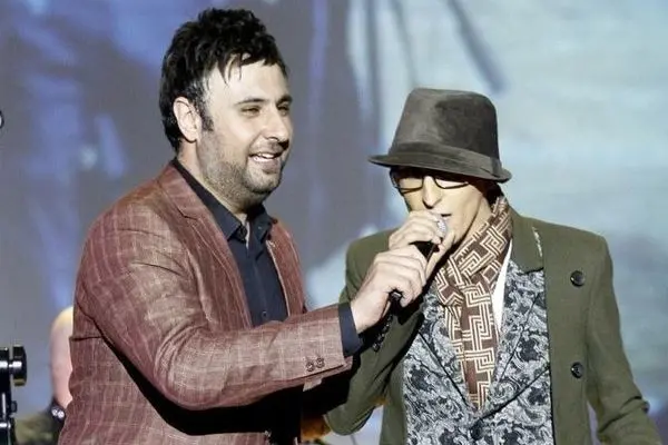 گریه دلخراش محمد علیزاده در مراسم مرتضی پاشایی + فیلمی که اشکتون رو در میاره