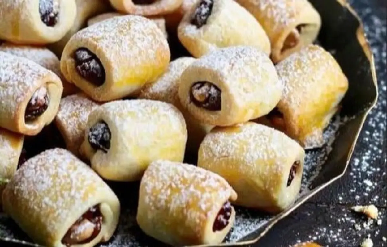 طرز تهیه شیرینی خرمایی مخصوص ماه رمضان + فیلم