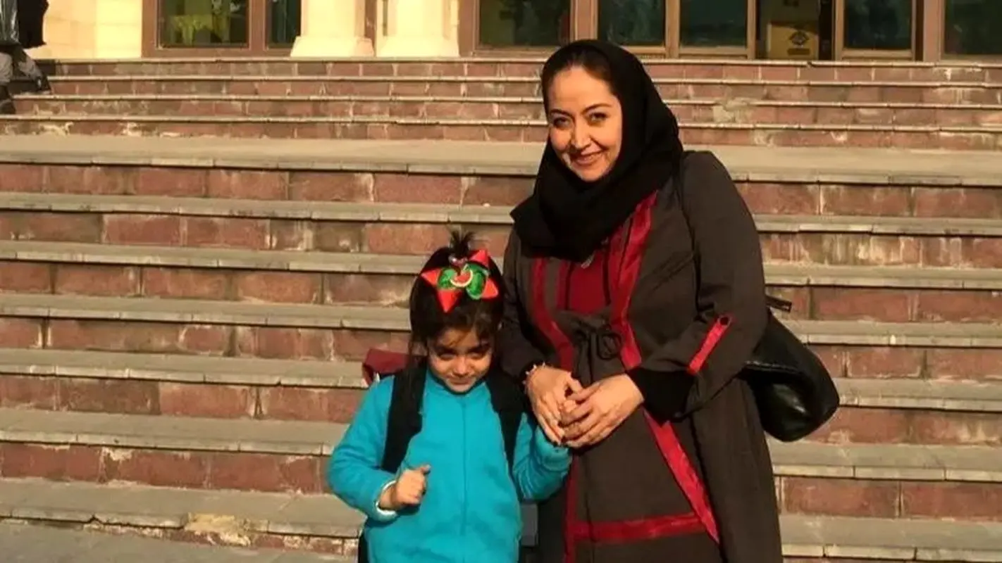 چگونه این خانم بازیگر ایرانی بدون ازدواج مادر شد؟ حقیقتی که شما را شوکه می‌کند! 