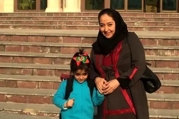 چگونه این خانم بازیگر ایرانی بدون ازدواج مادر شد؟ حقیقتی که شما را شوکه می‌کند! 