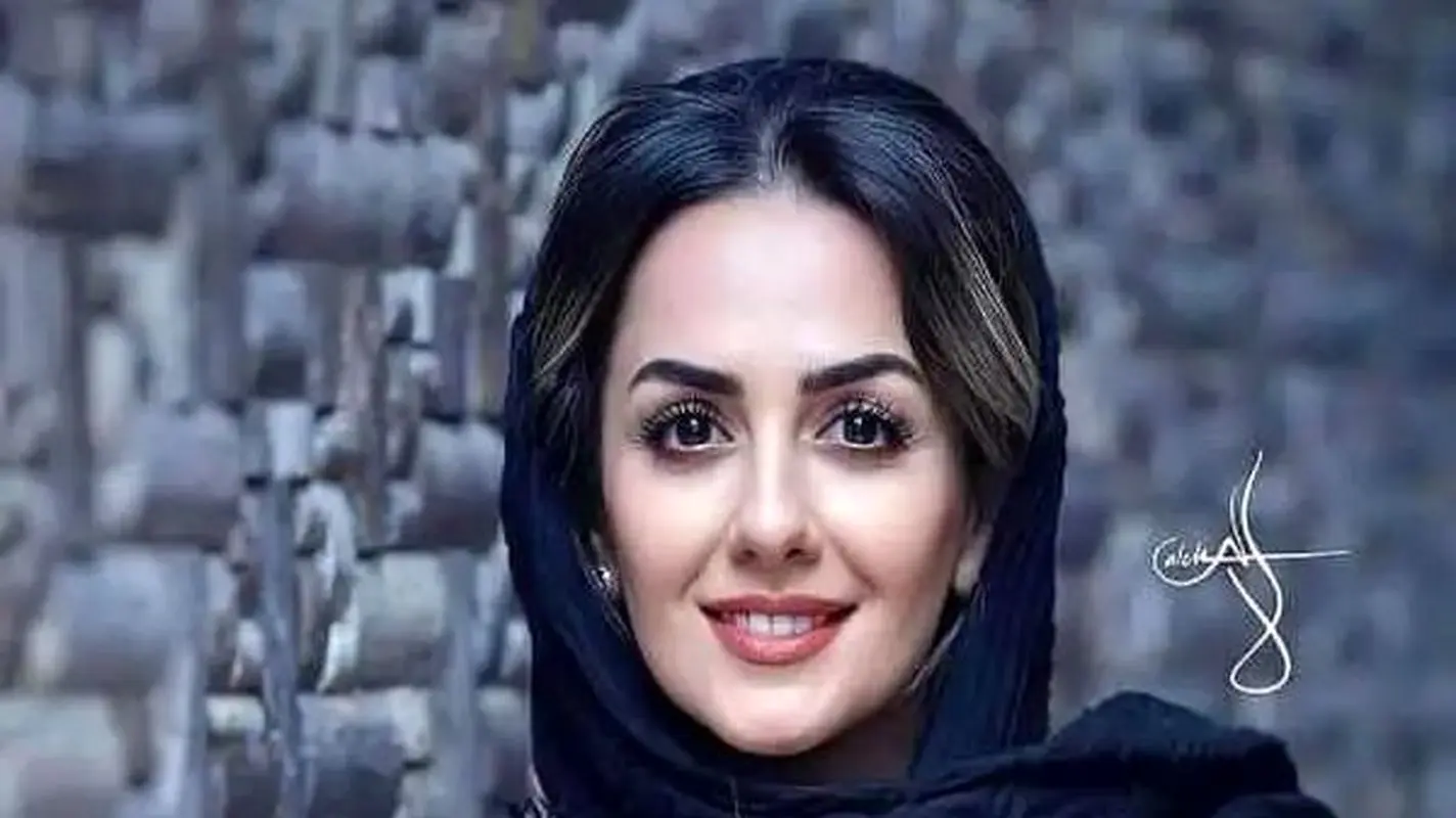 استوری معنادار بیتا سحرخیز با موهای پریشان / ماشالا خوشگلم هست !