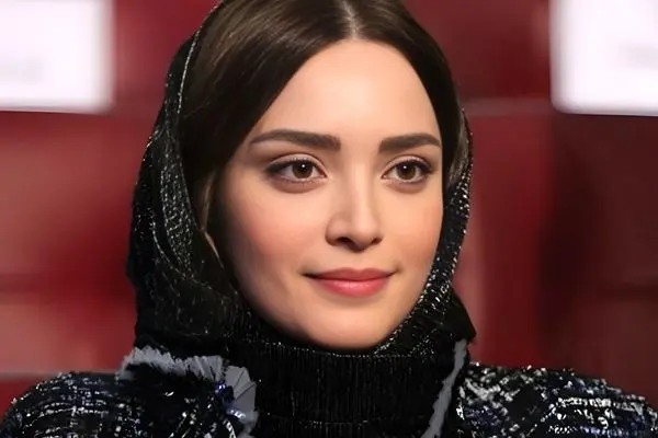 استایل خاص بهنوش طباطبایی؛ هر لباسی می‌پوشه، بهش میاد! 