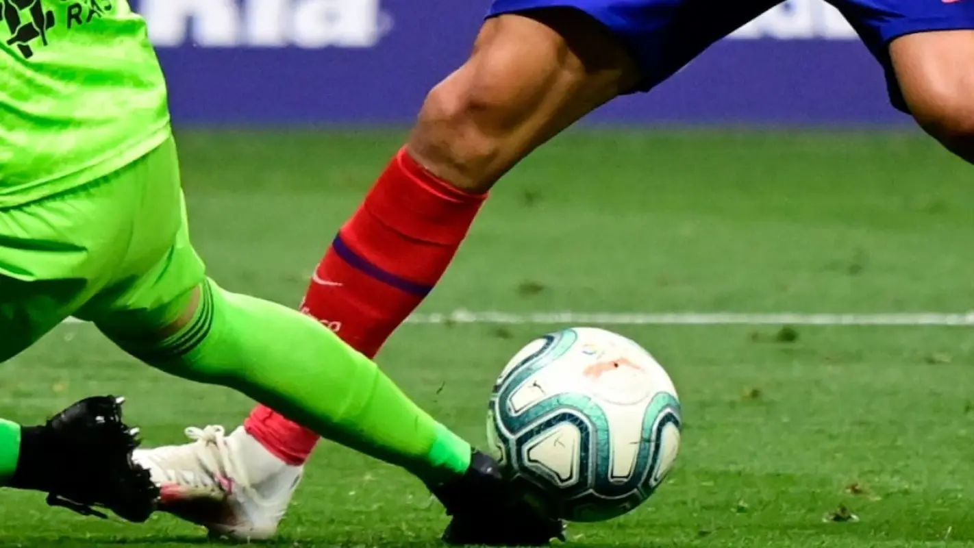 انحطاط اخلاقی آقای فوتبالیست! / قهقرای همه جانبه یعنی این