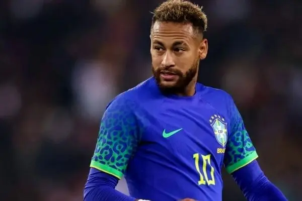 پسر نیمار یه ذره هم شبیه او نیست! (عکس)