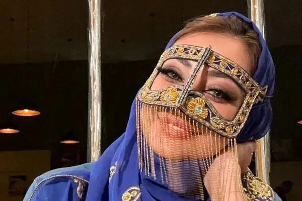 عکسی از کت شیک و استایل خانم بازیگر پرحاشیه این روزها/ نفیسه پیر شده ها !