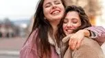 ویژگی‌های افراد دوست‌داشتنی: چگونه محبوب‌تر شویم؟
