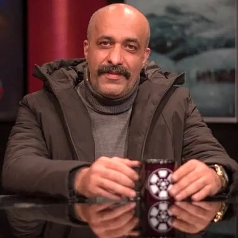 زندگی خصوصی بازیگر سریال الگوریتم / از عشق به مادرش تا تجربه زندگی مجردی !