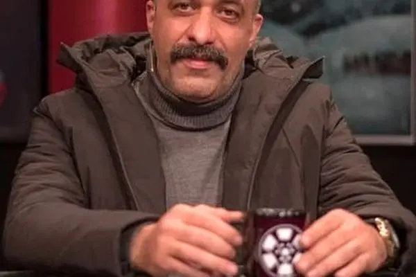 زندگی خصوصی بازیگر سریال الگوریتم / از عشق به مادرش تا تجربه زندگی مجردی !