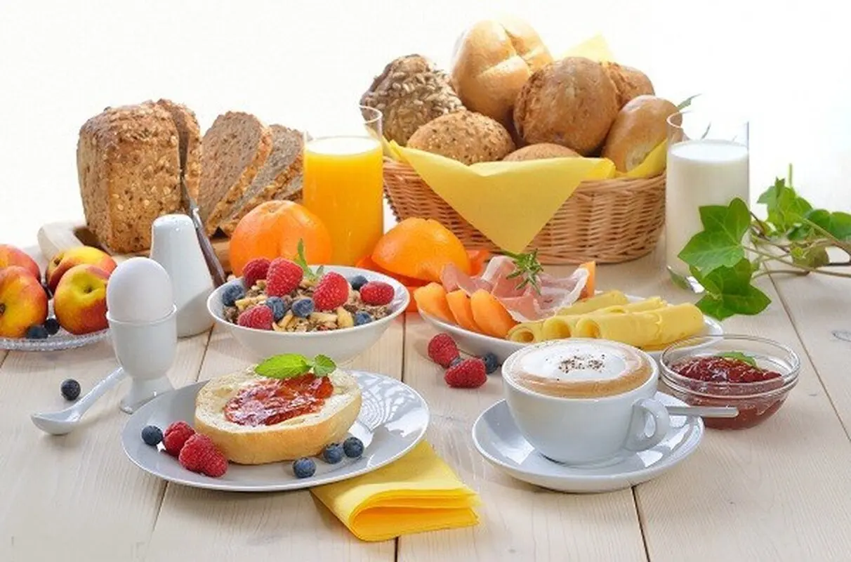 صبح را با پروتئین آغاز کنیم یا فیبر؟