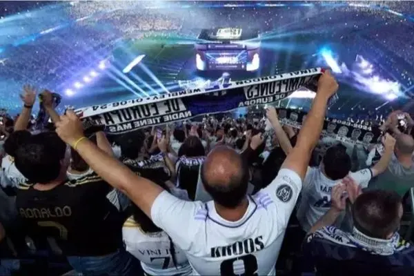 یک اتفاق باورنکردنی در تاریخ فوتبال / بیشتر شبیه یک معجزه است! (عکس)