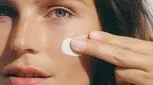 نحوه زدن کرم مرطوب کننده به صورت برای انواع پوست
