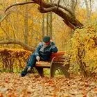چرا بعضی افراد با شروع فصل پاییز افسرده می‌شوند؟