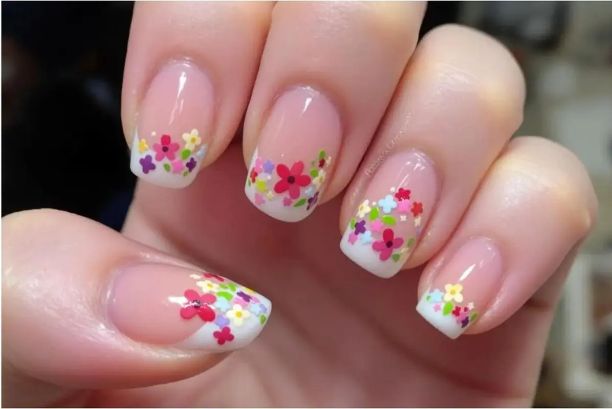 ناخن های گل گلی؛ ایده ای برای جذاب تر شدن شما! (تصاویر)