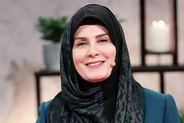 عکس زیرخاکی از گیتی خامنه و پدرش / خانم مجری در قاب دهه 60 !