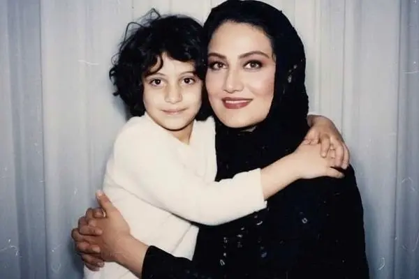 باور نمی کنید این عکس ها کودکی سلبریتی های ایرانی باشند / شبنم چه بزرگ شد ! 