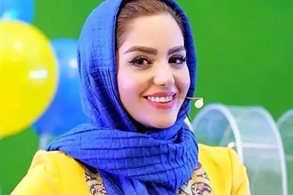 لبخندهای بی‌پایان مبینا نصیری و خواهرش؛ کدام یک زیباتر؟