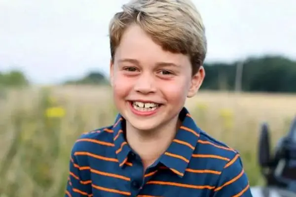 مشهورترین کودک جهان را بشناسید / پسربچه ای که قرار است پادشاه شود