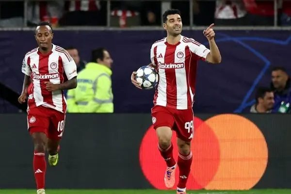 اتومبیل لوکس مهدی طارمی در یونان سوژه شد / این ماشین چقدر می ارزد؟ (عکس)