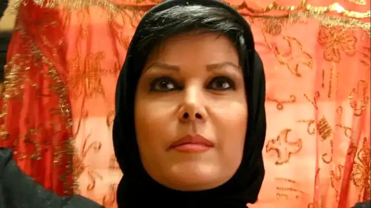 فرزانه کابلی در 74 سالگی ماشالله قالی کرمونه/ هر روز جوان تر از دیروز + عکس