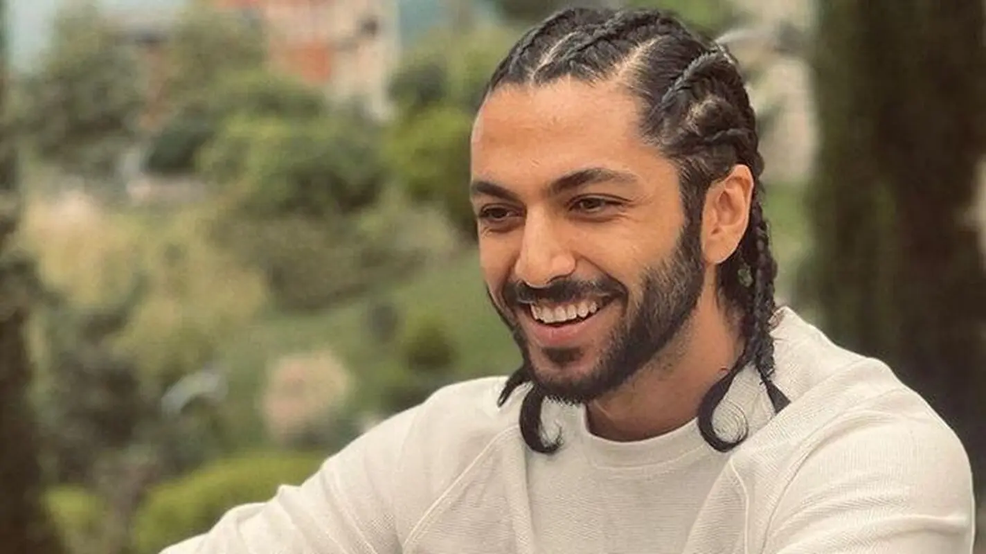 پشت پرده زندگی مجردی کیسان دیباج بازیگر سریال گردن زنی / 30 ساله و پولدار !