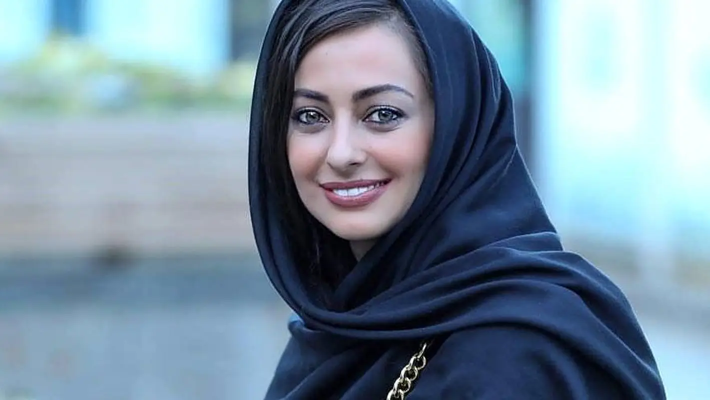 نفیسه روشن و فولکس عاشقانه: تصویری که دل‌ها را برد!